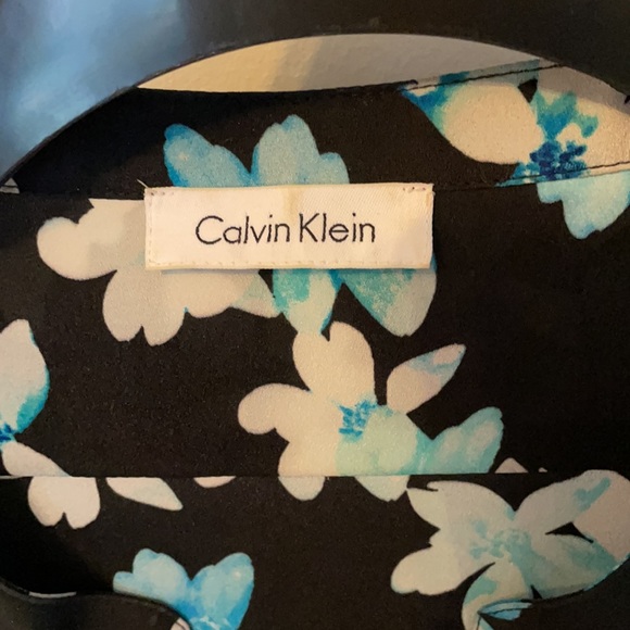 Women’s Calvin Klein XL floral blouse 3/4 sleeve - Picture 2 of 2